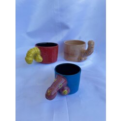 kırmızı dick mug