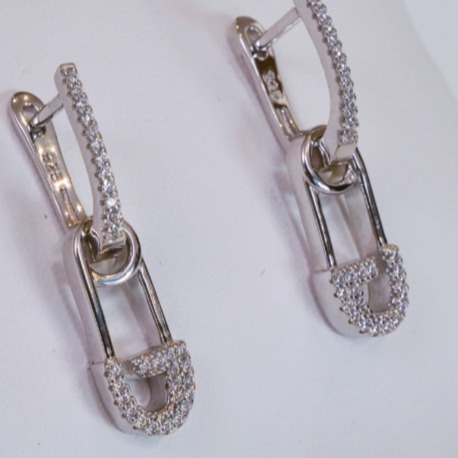 Elegance of Tiny Diamonds Seti