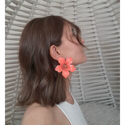 ZARA MODEL MİNE ÇİÇEKLİ KÜPE