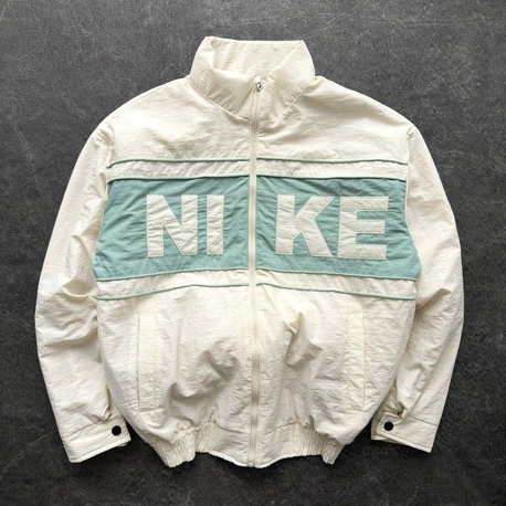 Vintage Nike Mont