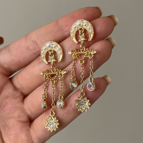 Vintage model sallantılı küpe