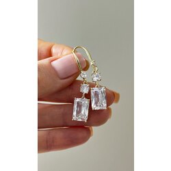 Baget Taşlı Sallantılı Çelik Küpe