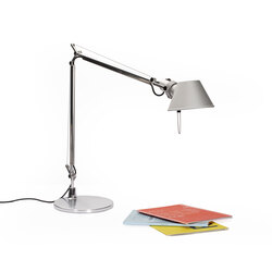 Michele de Lucchi & Giancarlo Fassina Tasarımı Artemide Tolomeo Masa Lambası. Made in Italy.