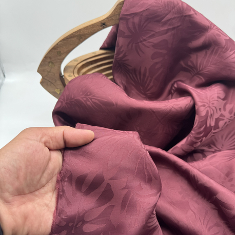 Bordo Renk Jakarlı Floş Kumaşı