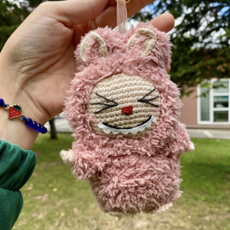 Pembe Labubu