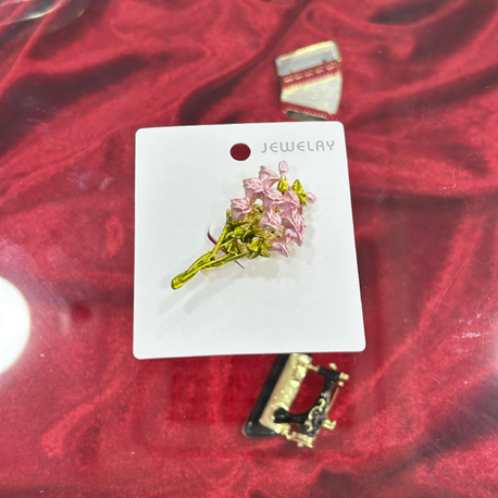 Pembe gül buket yaka iğnesi 