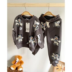 Mickey Mouse’lu Takım