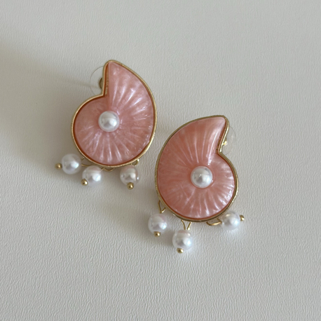 İncili Detaylı Pembe İstiridye Küpe Yaz Işıltısı