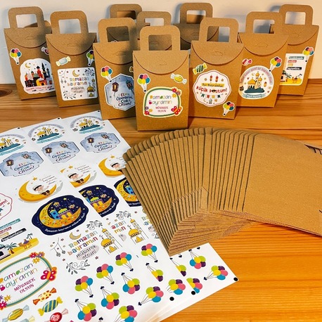 Sticker’lı Ramazan Bayramı Hediye Kutuları (30 adet)