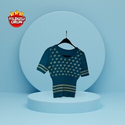 Desenli İşlemeli Yünlü El Örgülü Mavi Kazak