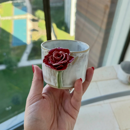 3d gül detaylı stoneware kupa