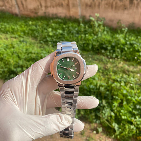 Yeşil detaylı silver erkek kol saati