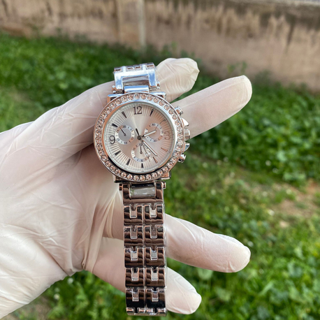 silver taşlı bayan kol saati