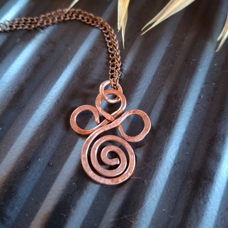 PH127KY Bakır Spiral Uçlu Yonca Kolye