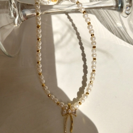 Pearl Bow Kolye