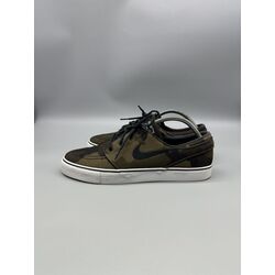 Nike Sneaker