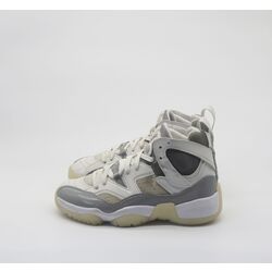 Nike Jumpman Two Trey