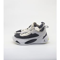 Nike DQ6513-107
