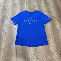 Nike T-Shirt - M / 38