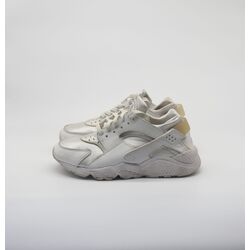 Nike Air Huarache Triple White