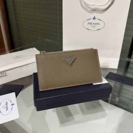 Prada Uzun Kartlık
