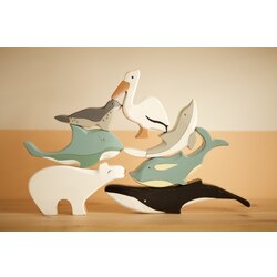 Peg arctic animals