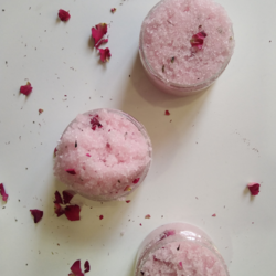 MİSSPETİ  ROZİNİS GÜL-YASEMİN-VANİLYA-LAVANTA   Vücut Peeling  Scrub) 150GRM
