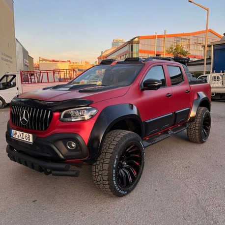 Mercedes XClass Uyumlu Lazer Kesim Çelik Yan Basamak Kareli Model