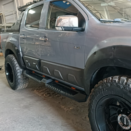 Isuzu Dmax Uyumlu Lazer Kesim Yan Çelik Basamak Kareli Model 
