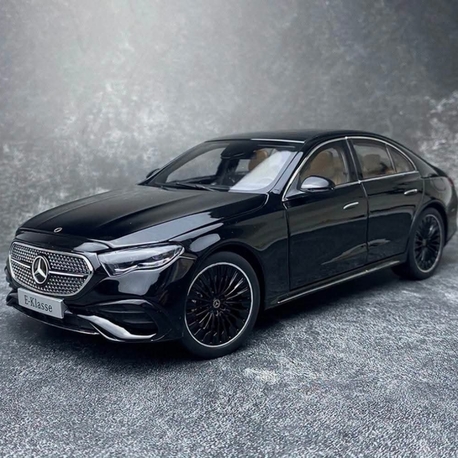 iSCALE 1/18 SCALE MERCEDES-BENZ E-KLASSE E450 W214
BLACK