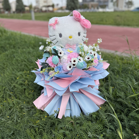Hello Kitty özel tasarım büyük boy mix çiçek buketi 