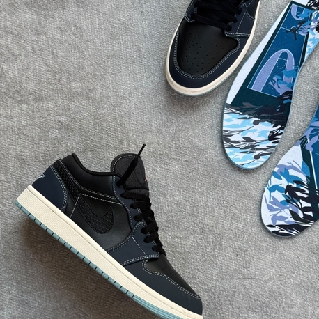 Nike Air Jordan 1 Low SE "Black Dark Obsidian
