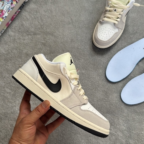 Nike Air Jordan 1 Low SE "Sanddrift"
