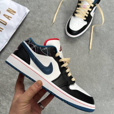 Air Jordan 1 Low SE