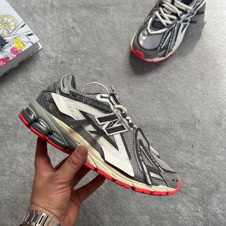 New Balance 1906A 