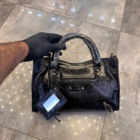 Balenciaga çanta