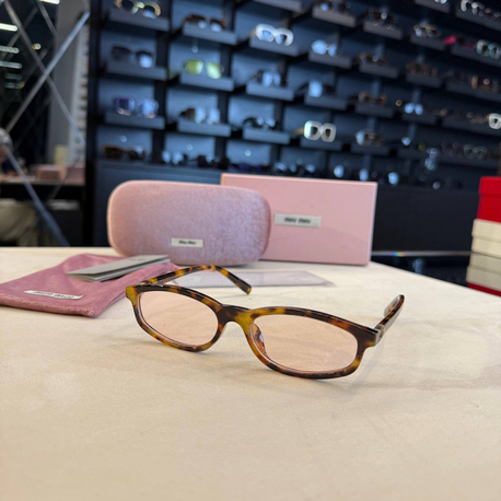 Miu miu gözlük 
