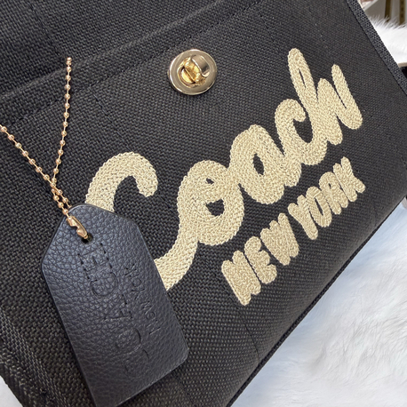 Coach 