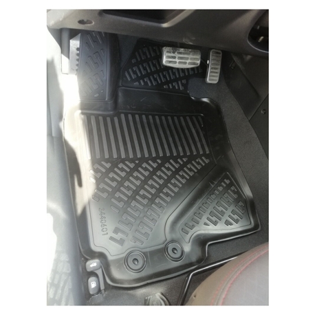 Kia Cerato 2004-2009 3D Havuzlu Paspas
