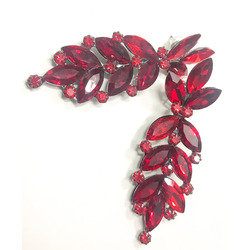 Bordo Renk Taşlı Küpe