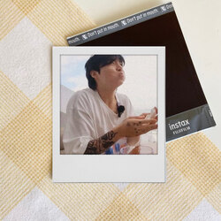 bts square polaroid