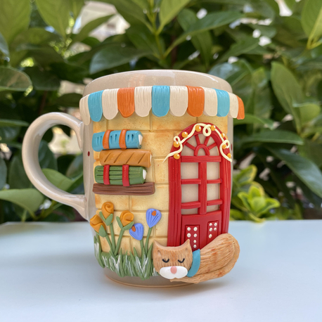 Red door bej mug