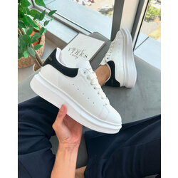ALEXANDER MCQUEEN WHITE BLACK
