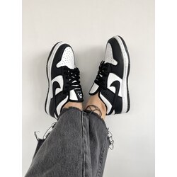 Dunk Low Panda
