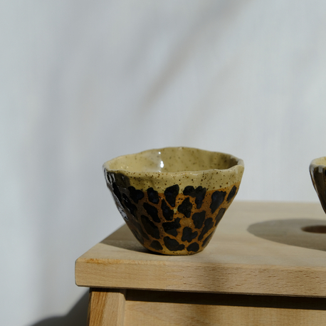 Stoneware benekli cup