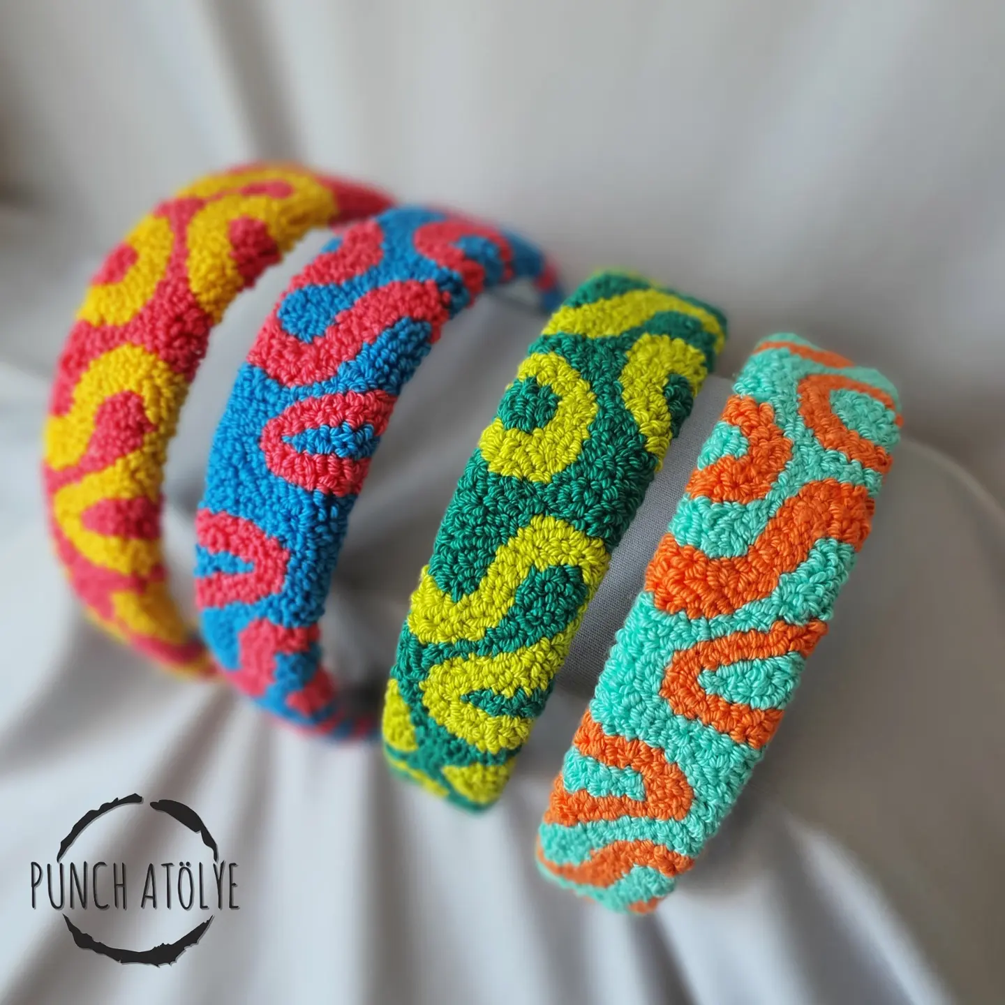 Punch isleme SNAKE taç
