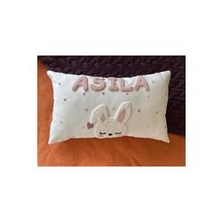 İsimli Bebek Takı Yastığı Dekoratif Yastık Kılıfı Punch Nakışlı İçi Dolgusuz-30x50