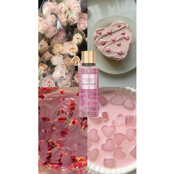VS Velvet Petals vücut spreyi 