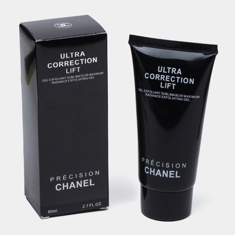 Chanel - Işıltı Veren Peeling Jel (80 ml)
