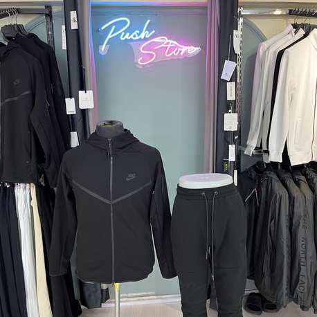 Nike Tech Siyah Kapusonlu Esorfman Takimi – Erkek Spor Giyim